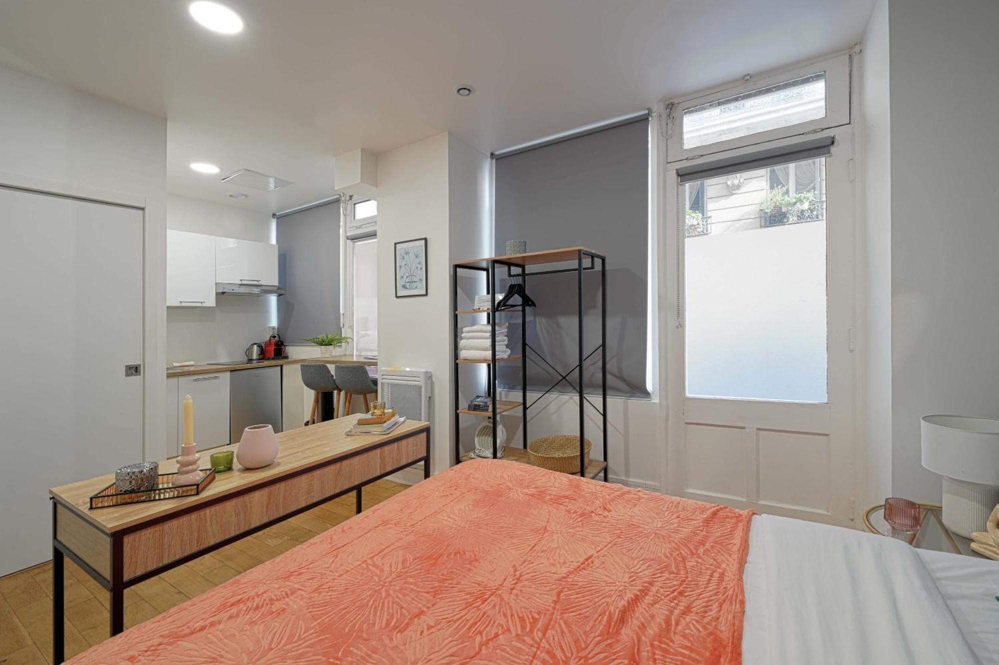 Modern Studio Fully Renovated Παρίσι Εξωτερικό φωτογραφία